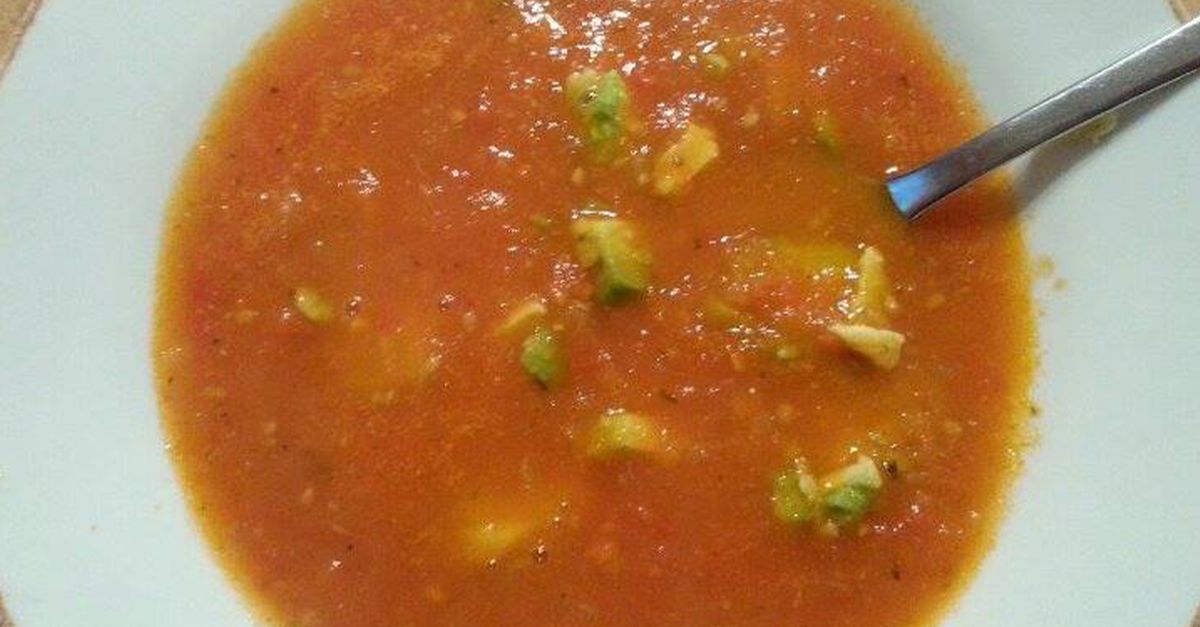 Tomaten-Avocado-Suppe - MiBon