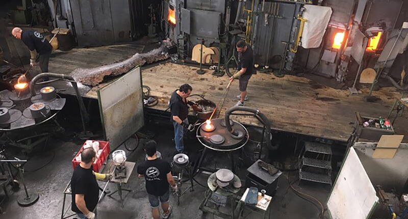 In der Ausstellung «vom Feuer geformt» erzählt die Glasi Hergiswil ihre und die Geschichte des Glases. Es handelt sich nicht um ein herkömmliches Museum, man wird «geführt».