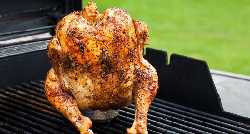 Wer kennt es nicht? Das berühmte Huhn auf der Bierdose, welches während der Sommerzeit die heimischen Gartengrille bevölkert.