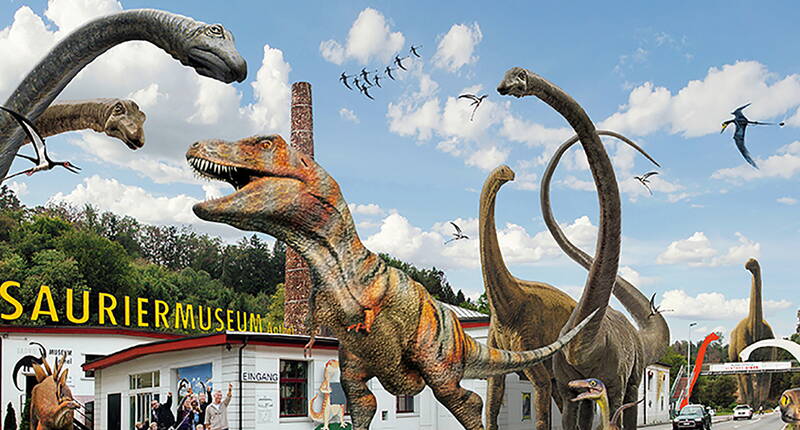 Familienausflug in den Jurassicpark Aathal. Im idyllischen Zürcher Oberland ist das Sauriermuseum beheimatet. Jährlich pilgern über 100’00 Besucher nach Aathal, um die Originalfossilien sowie Dino-Replikate und -Modelle aus aller Welt zu bewundern.