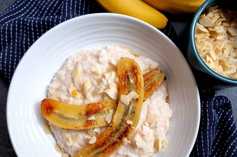 Wenn du schwanger bist, ist es besonders wichtig, auf deine Ernährung zu achten. Eine ausgewogene Ernährung kann dazu beitragen, die Entwicklung deines Kindes zu fördern und gleichzeitig deine eigene Gesundheit zu erhalten. Porridge ist eine gute Möglichkeit für ein gesundes Frühstück während der Schwangerschaft.