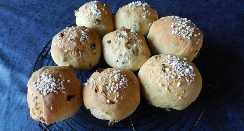 Rosinenbrötchen - MiBon