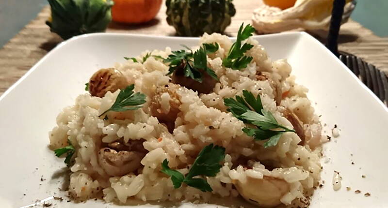 Ein wunderbar herbstliches Rezept, welches dank den Marroni in der Tiefkühlabteilung inzwischen das ganze Jahr über gekocht werden kann.