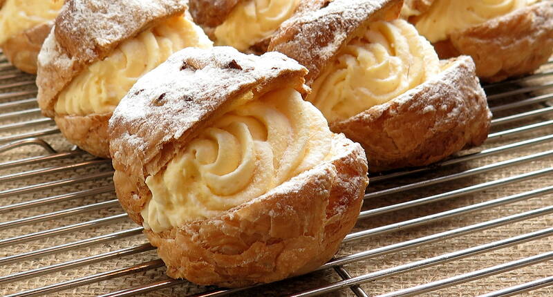 Die wohl beste Füllung für Windbeutel, die du je gegessen hast. Nachbacken lohnt sich auf jeden Fall.